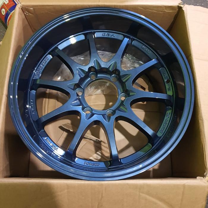 Velg Mobil Ring 18 Ce28 Blue Limited H6x139 Pajero,Fortuner,dll