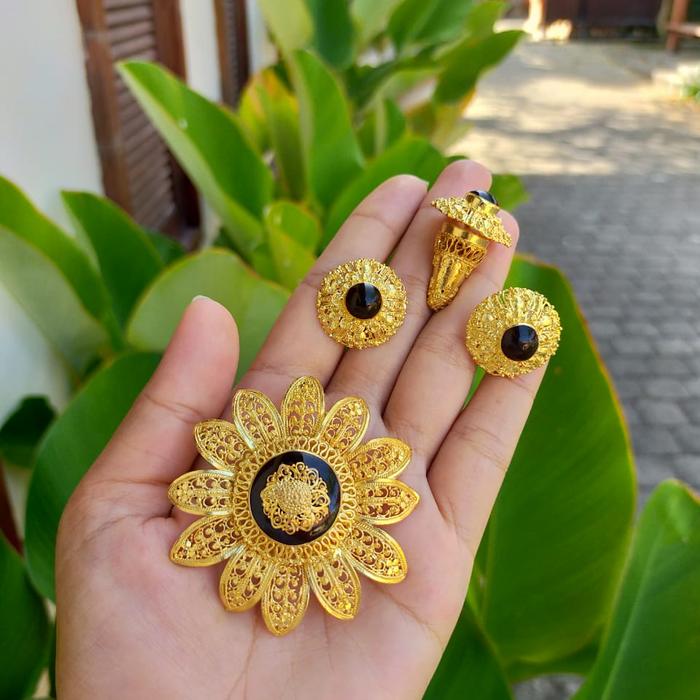 satu set alpaka Bali/ Bros kebaya bali subeng cincin aksesoris bali