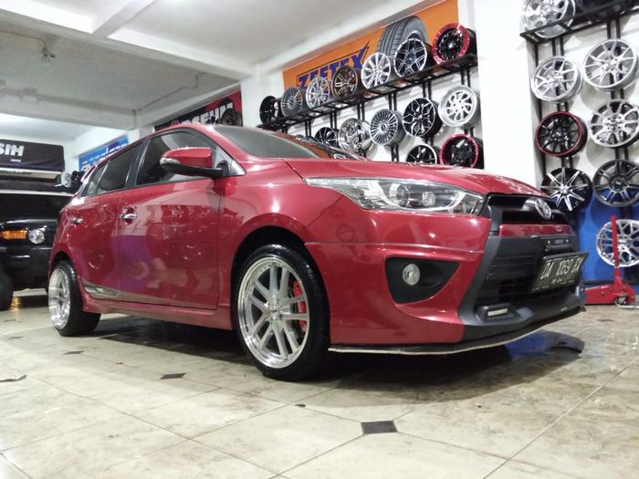 Velg Baru untuk Mobil Yaris Ring 17 Shoji HSR Wheel