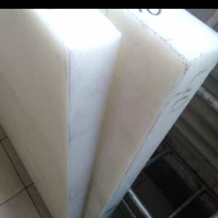 Nilon pe lembaran 8mm 122cm x 244cm