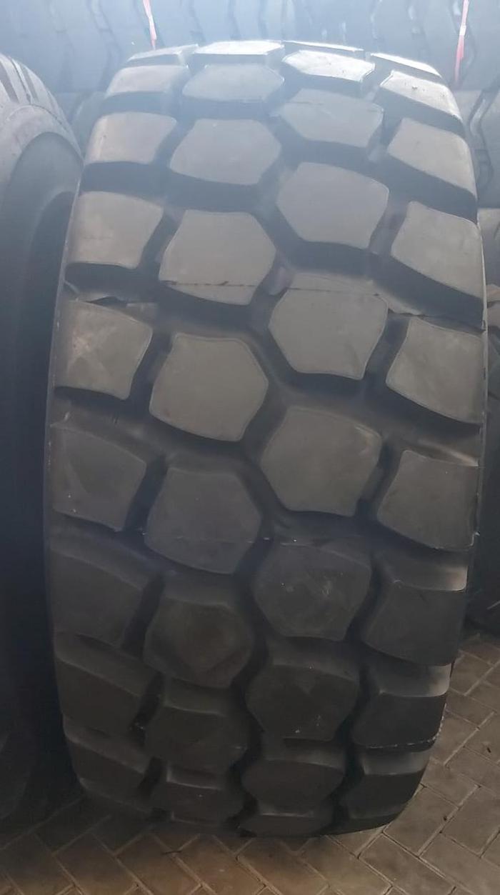Ban 29.5R25 HILO set