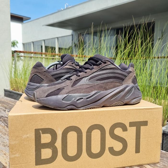 yeezy 700 v2 vanta us 10.5 vvnds