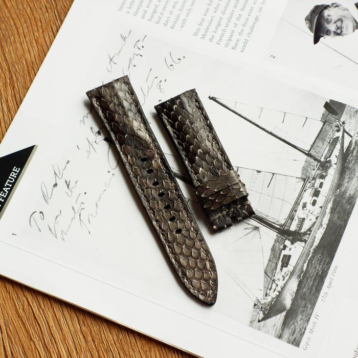Premium Watch Straps Corum 21mm : Python Slate Grey