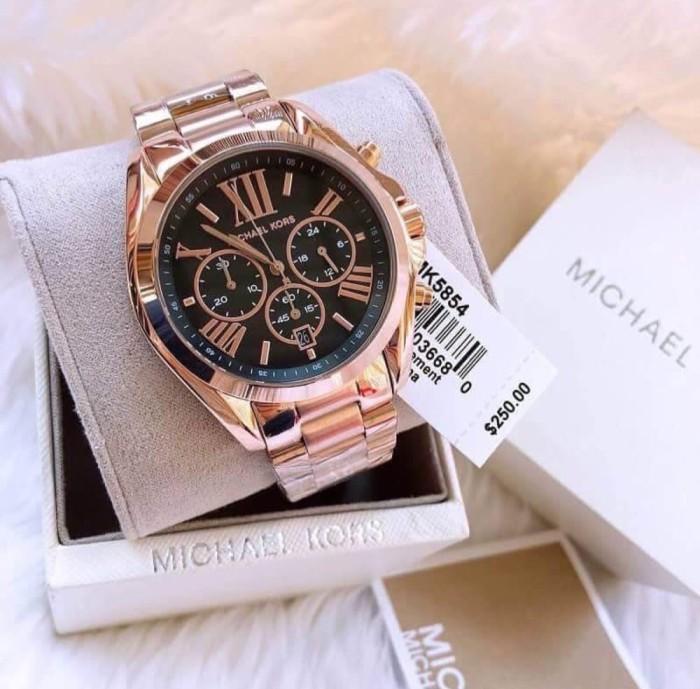 Michael Kors MK5854 Bradshaw Jam Tangan Wanita 43mm Rose Gold