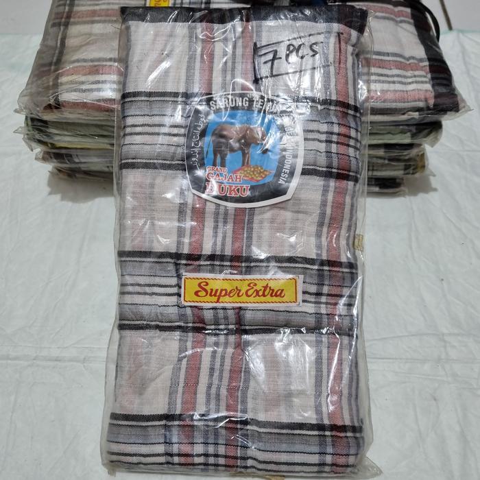 Sarung Tenun Gajah Duku
