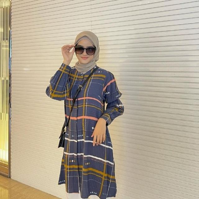 JENNA BLOUSE XL BY VANILLA HIJAB