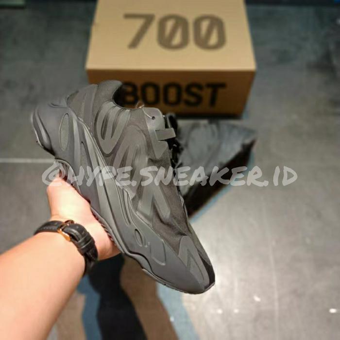 Adidas Yeezy Boost 700 MNVN Triple Black Reflective