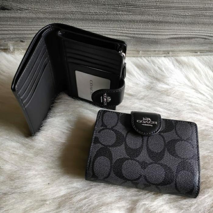 dompet wanita coach C0082 signature medium corner zip