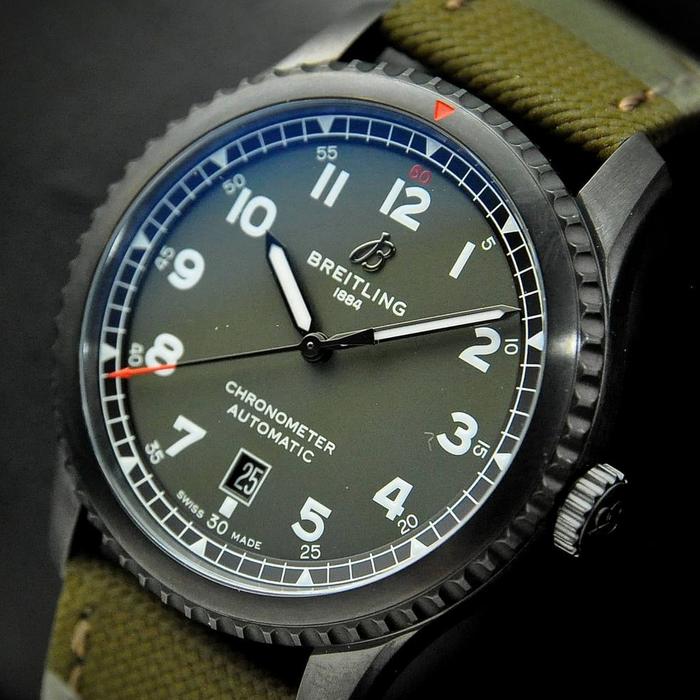 breitling navitimer 8 curtiss warmhawk edition jam pria