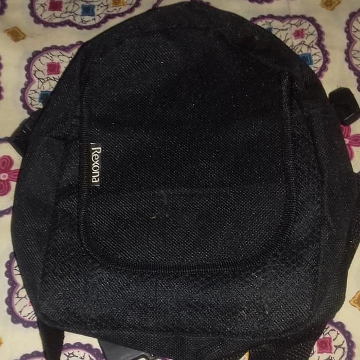 Tas pinggang atau waist bag vintage antik langka enamel REXONA