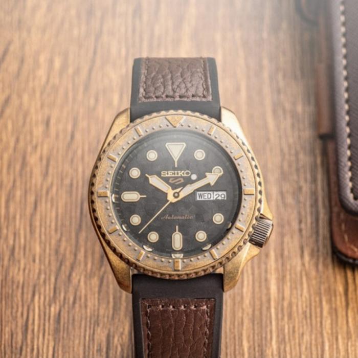 Jam tangan pria seiko 5 Sport srpe80 k1 Seiko SRPE80K1