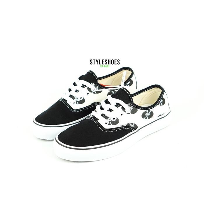 Vans Authentic Wacko Maria Classic White