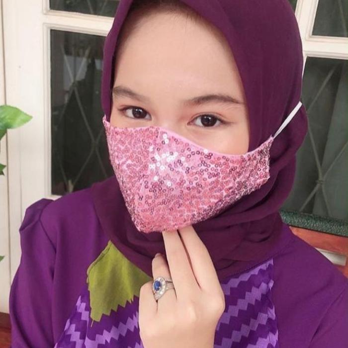 masker sequin glitter hijab blink