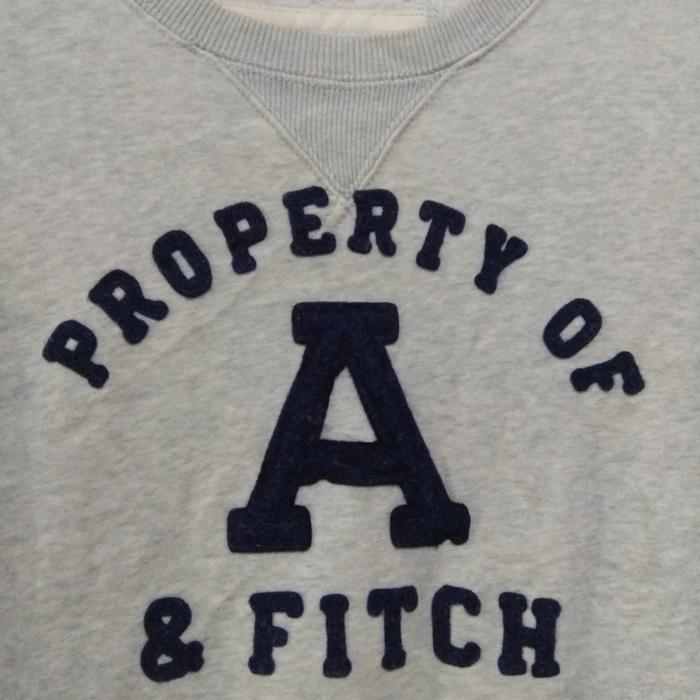 Abercrombie & Fitch Sweater