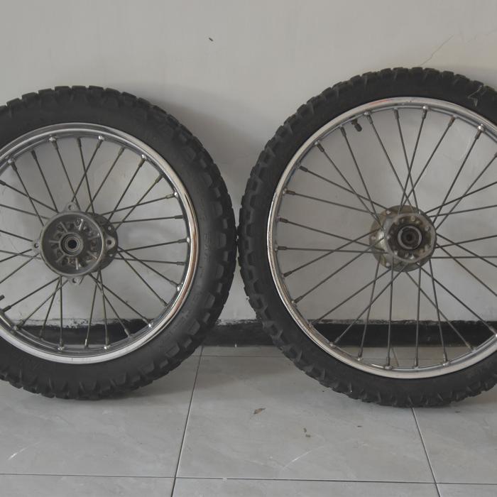 Ban set klx 150 s Ring 16-19 copotan langsung dari klx 150s