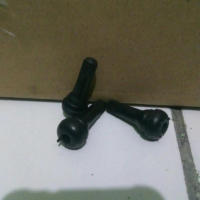 Pentil ban mobil