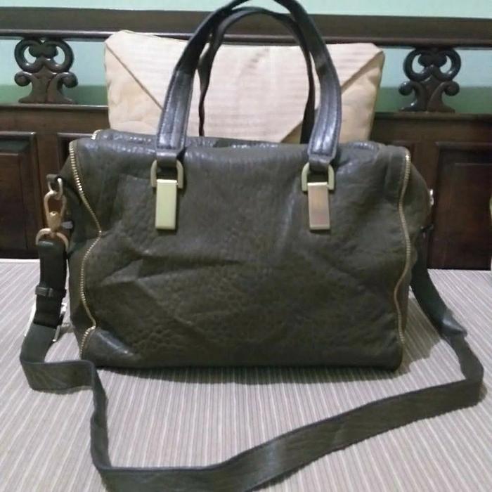 Tas Wanita Branded Second Finn Esker Tas Selempang Sling Bag