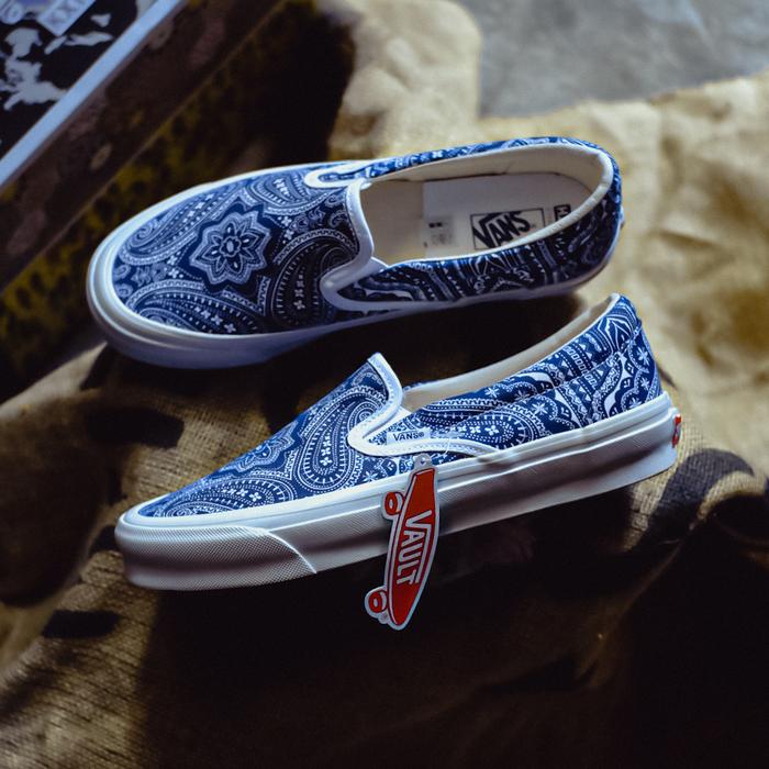 VANS VAULT OG SLIP ON LX X KITH 10th anniversary