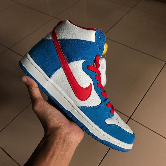 Sepatu Nike SB Dunk High Doraemon original sz 42 box