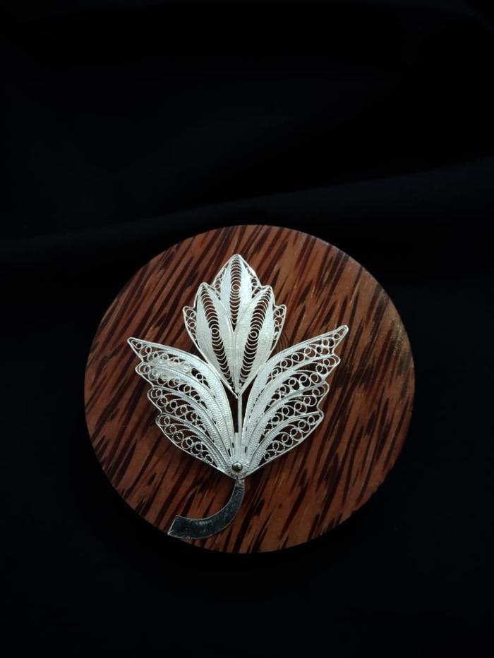 Bros silver 925/ bros daun cantik/ bros perak/ silver 925/ jewelry
