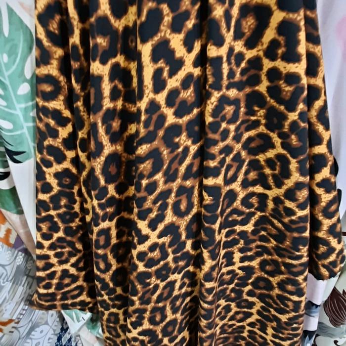 bahan kain wolfis motif macan