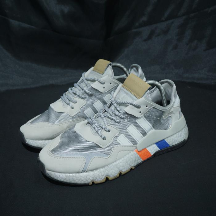 Sepatu adidas nite jogger silver original bekas