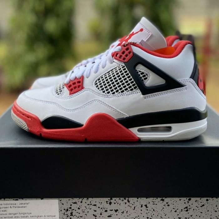Nike Air Jordan 4 Fire Red 2020
