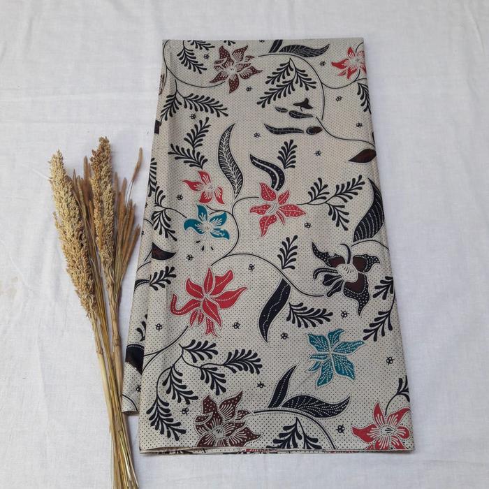 Kain Batik Bunga Teratai (Biru Merah)