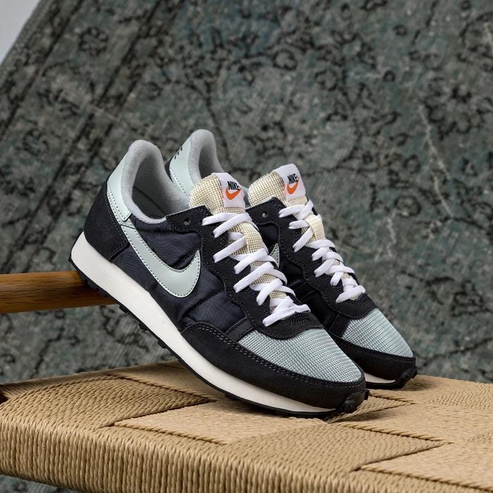 Nike Challenger OG “Light Silver”