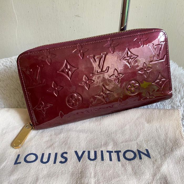 [Preloved LV ORI Authentic] LV Zippy Mono Amarante Red Vernis 2012