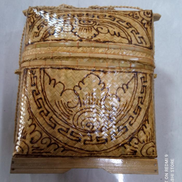Tas bambu tas genta pemangku Tas Bali