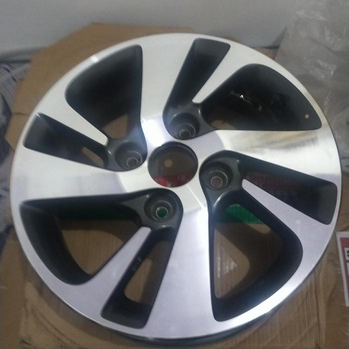 velg original avanza veloz