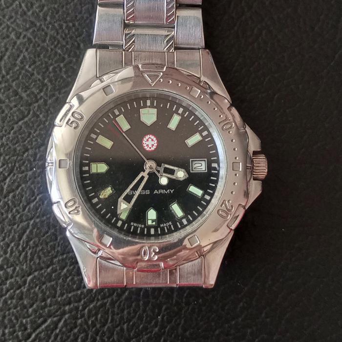 Jam Tangan Cowok Original Swiss army