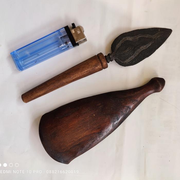 PUSAKA TOMBAK GODONG SUROH ANTIK