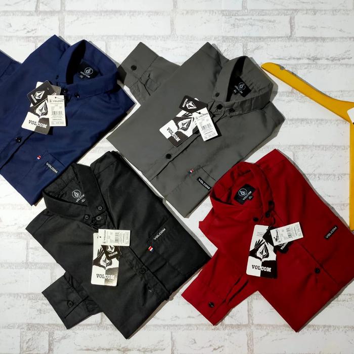 Kemeja Polos Lengan Panjang Pria Volcom