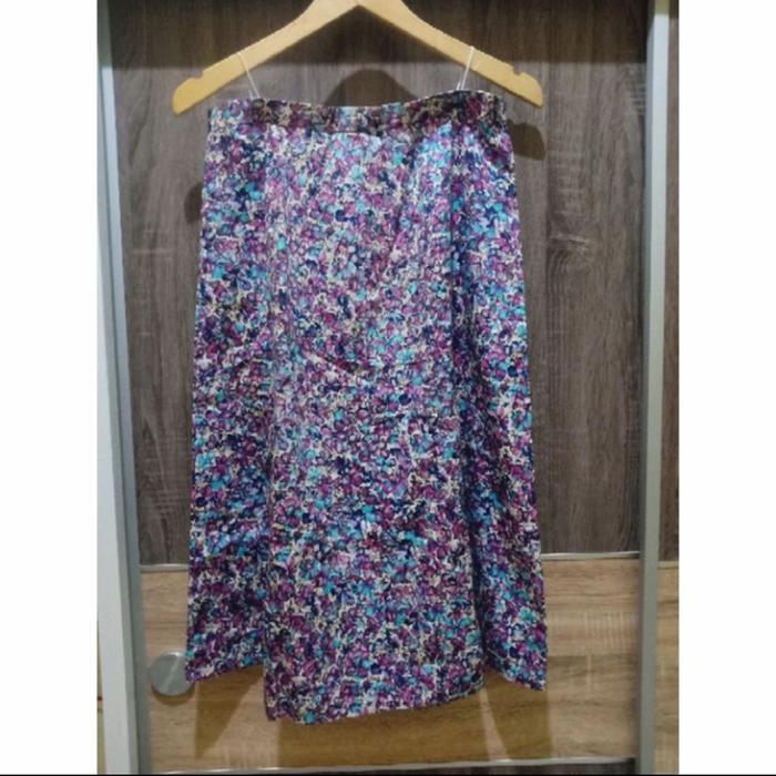 rok bunga vintage preloved