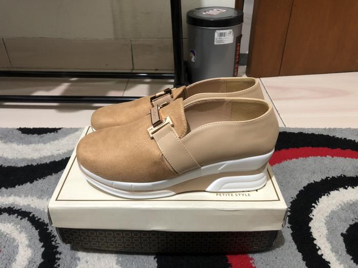 Sepatu Emory Wanita