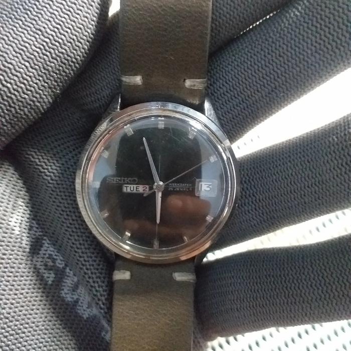 Vintage Seiko weekdater sea lion