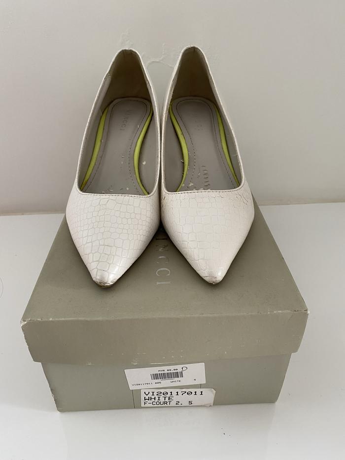 PRELOVED SEPATU VNC VINCCI size 36 HIGH HEELS SEPATU HAK