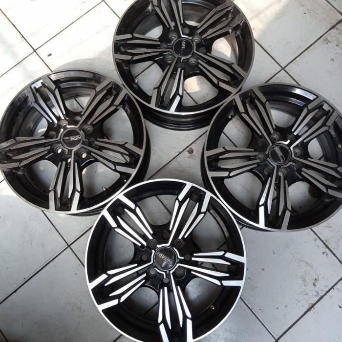 velg mobil bekas racing ring 15 lubang baut 8x100114,3 warna hitam