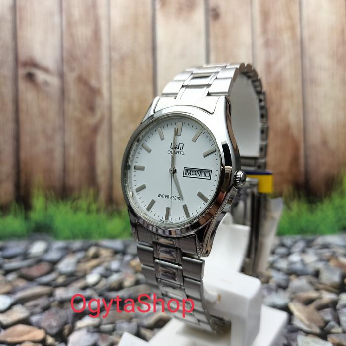 Q&Q QQ Analog Jam Tangan Wanita Rantai Silver BB12-201Y Original