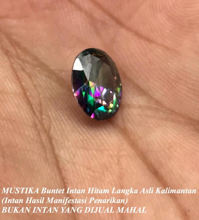 Batu Buntet Intan Hitam Pelangi Langka