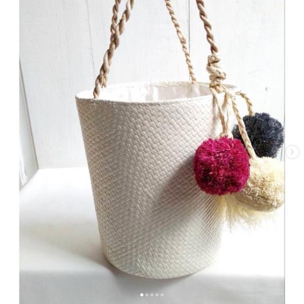 Rusty Bucket Bag Tas Pantai Wanita Rajut Korean Style
