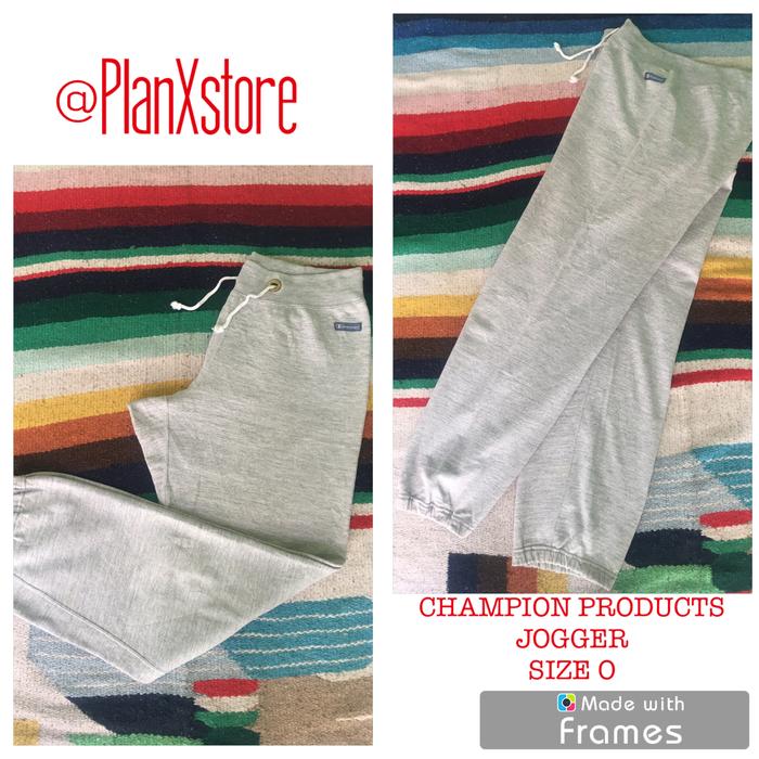 CHAMPION PRODUCTS MADE IN USA CELANA JOGGER ABU MUDA SIZE O PRELOVED