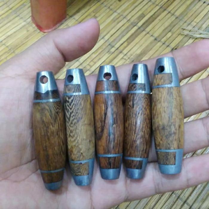 cemeti ali kayu nibung