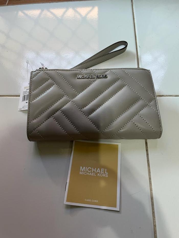 Dompet MK ori