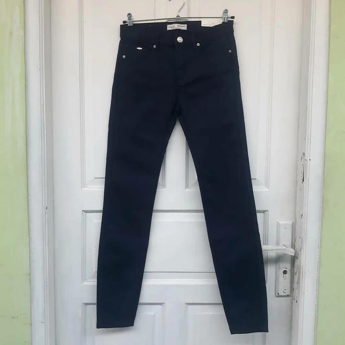 CELANA JEANS STRADIVARIUS