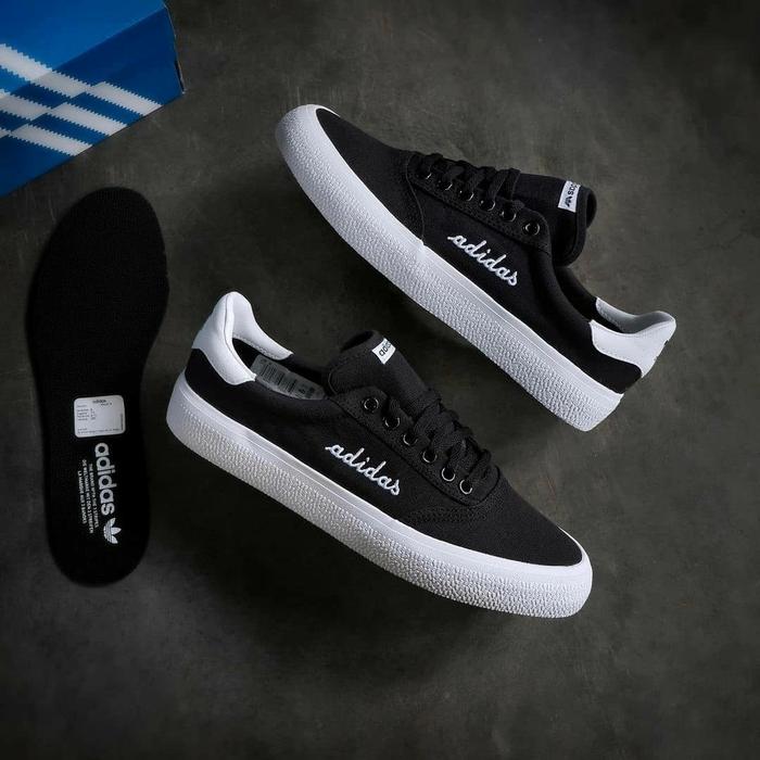 sepatu adidas classic 3mc-vintage adidas embroidery