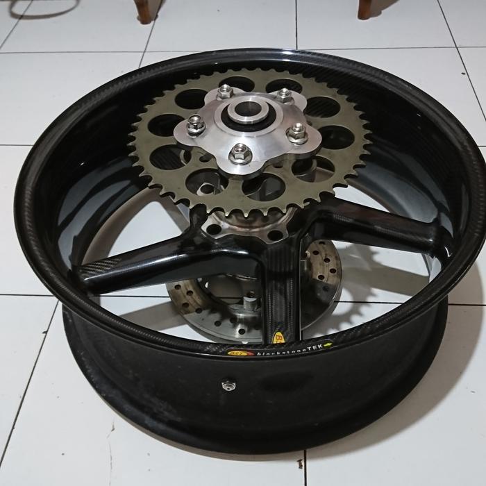 velg belakang CARBON BST limbah moge
