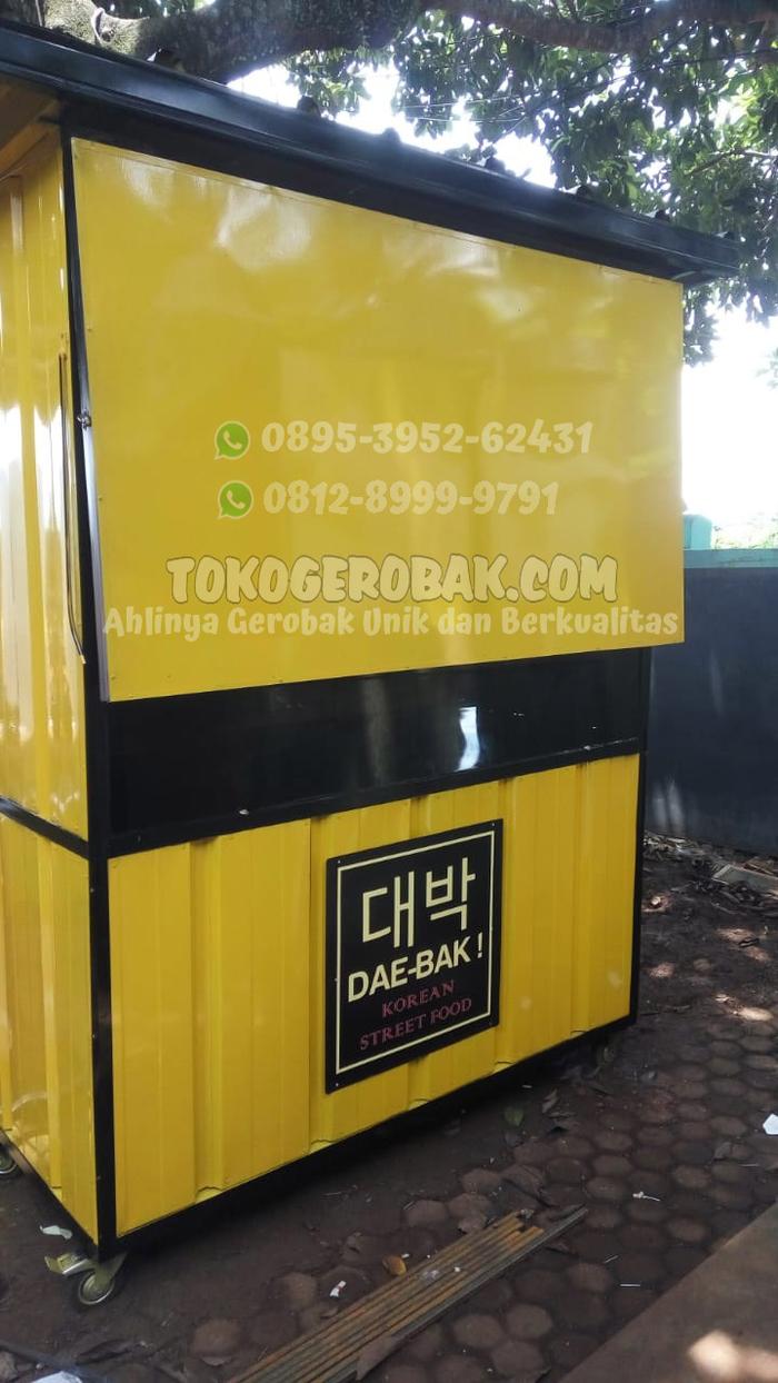 Booth Mini Kontainer Minuman Ukuran 150x60 Full Cat Unik dan Kuat